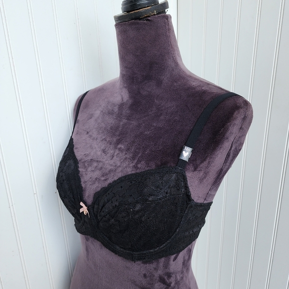 NWT Victoria's Secret Body By Victoria Unlined Demi Bra Black 34D - Picture 5 of 13